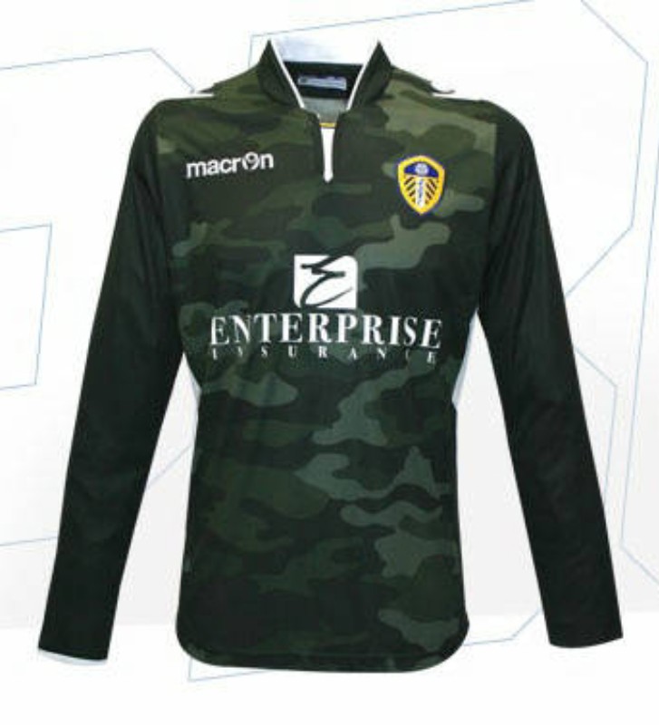 Leeds United 2014-15 GK 1 Kit