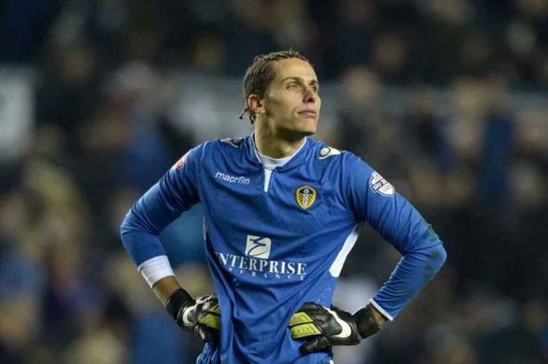 Leeds United 2014-15 GK 2 Kit