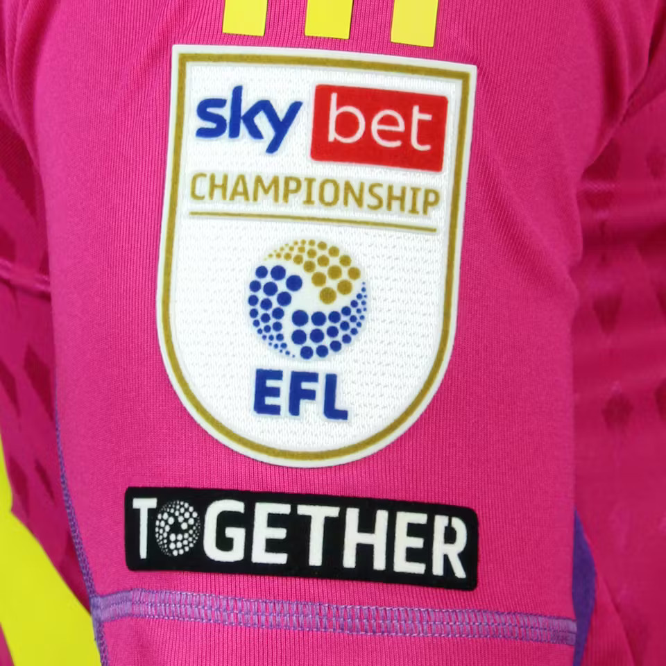 Leeds United 2023-24 GK 2 V2 Kit