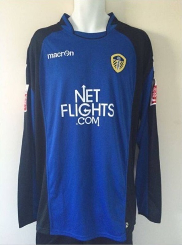 Leeds United 2009-10 GK 1 Kit
