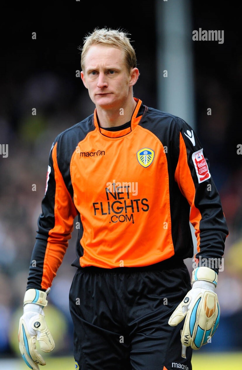 Leeds United 2009-10 GK 3 Kit