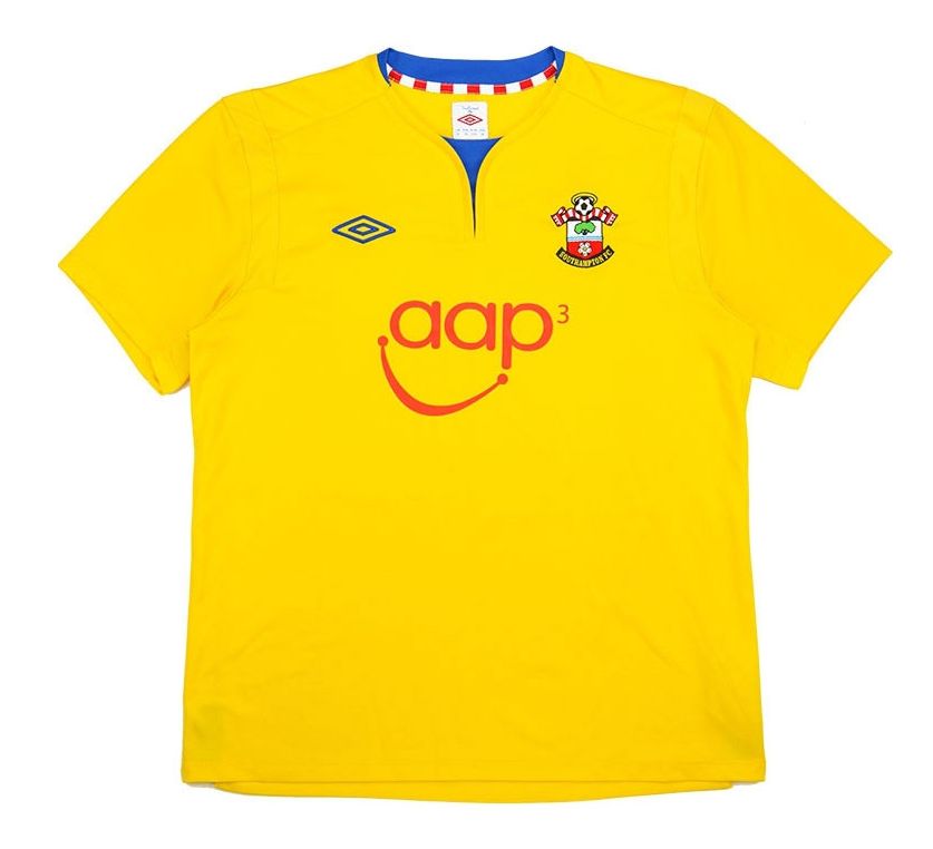 Southampton FC 2011-12 Away Kit