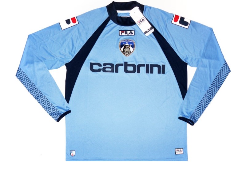 Oldham Athletic 2012-13 GK 2 Kit