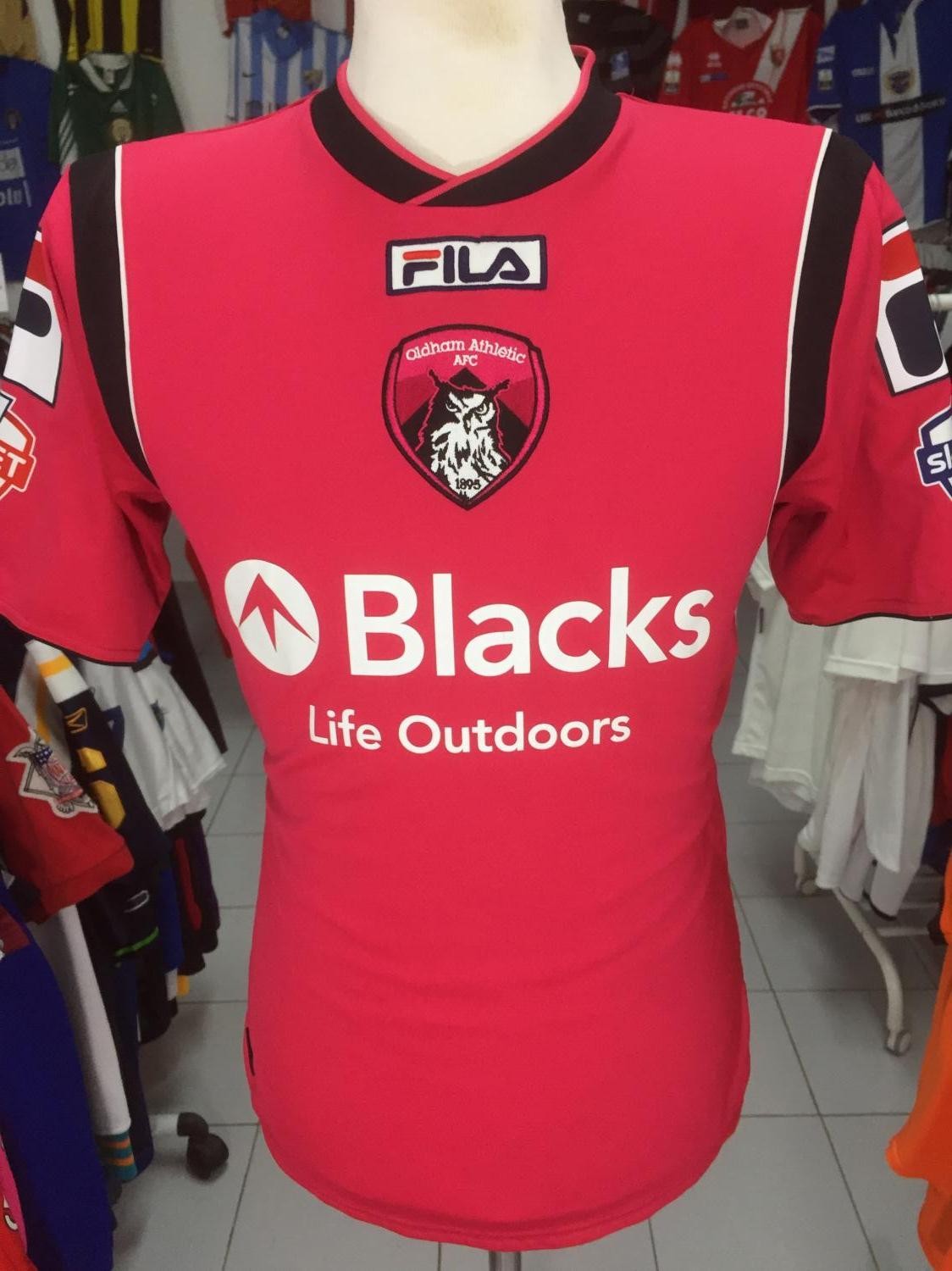 Oldham Athletic 2013-14 Away Kit