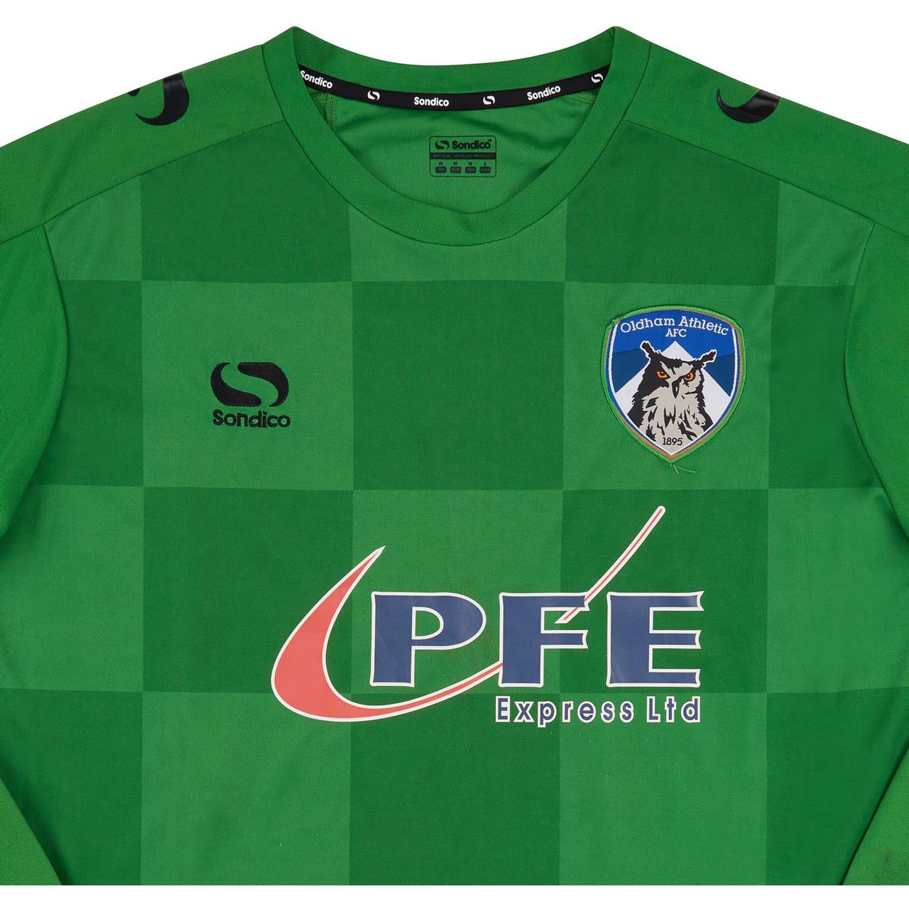 Oldham Athletic 2016-17 GK 1 Kit