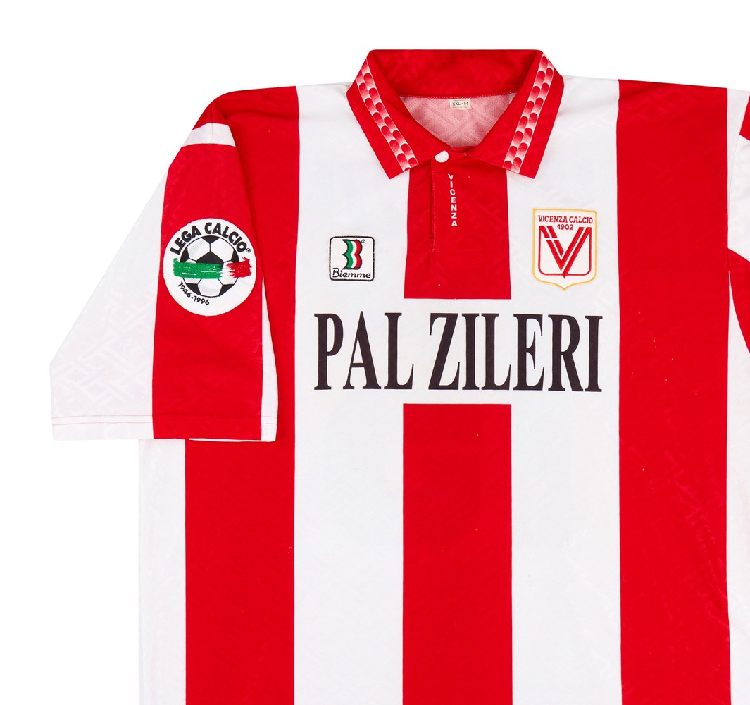 Vicenza Calcio 1996-97 Home Kit