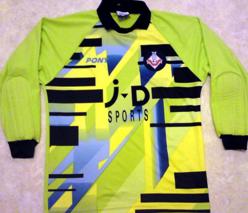 Oldham Athletic 1997-98 GK 1 Kit