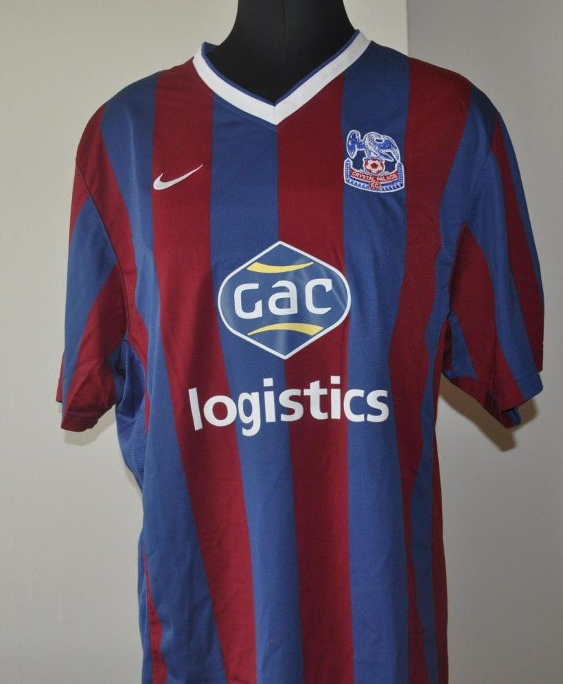 Crystal Palace 2009-10 Home Kit