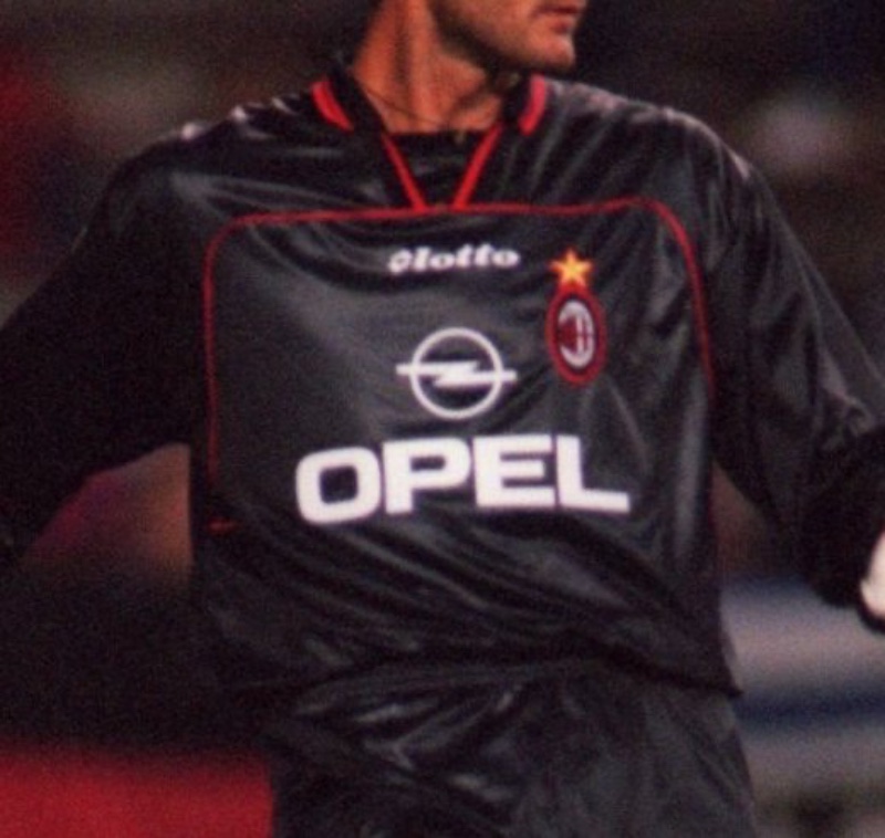 AC Milan 1997-98 GK 2 Kit
