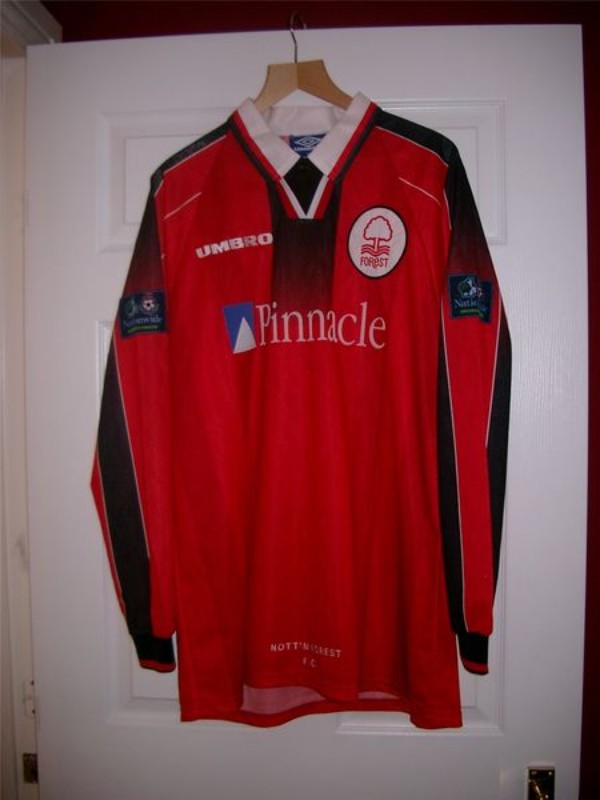 Nottingham Forest 1997-98 Home Kit