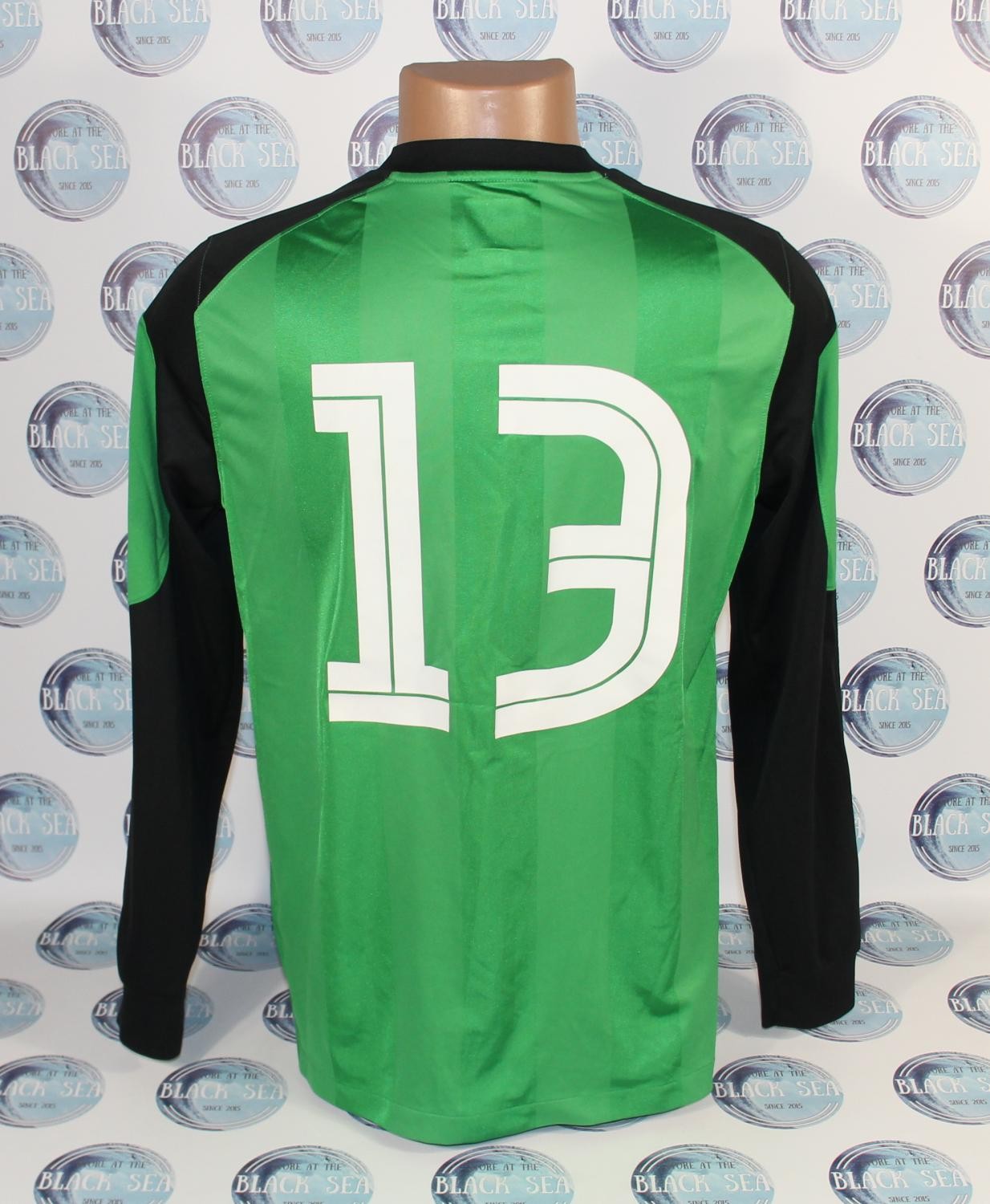 Nottingham Forest 2010-11 GK 1 Kit