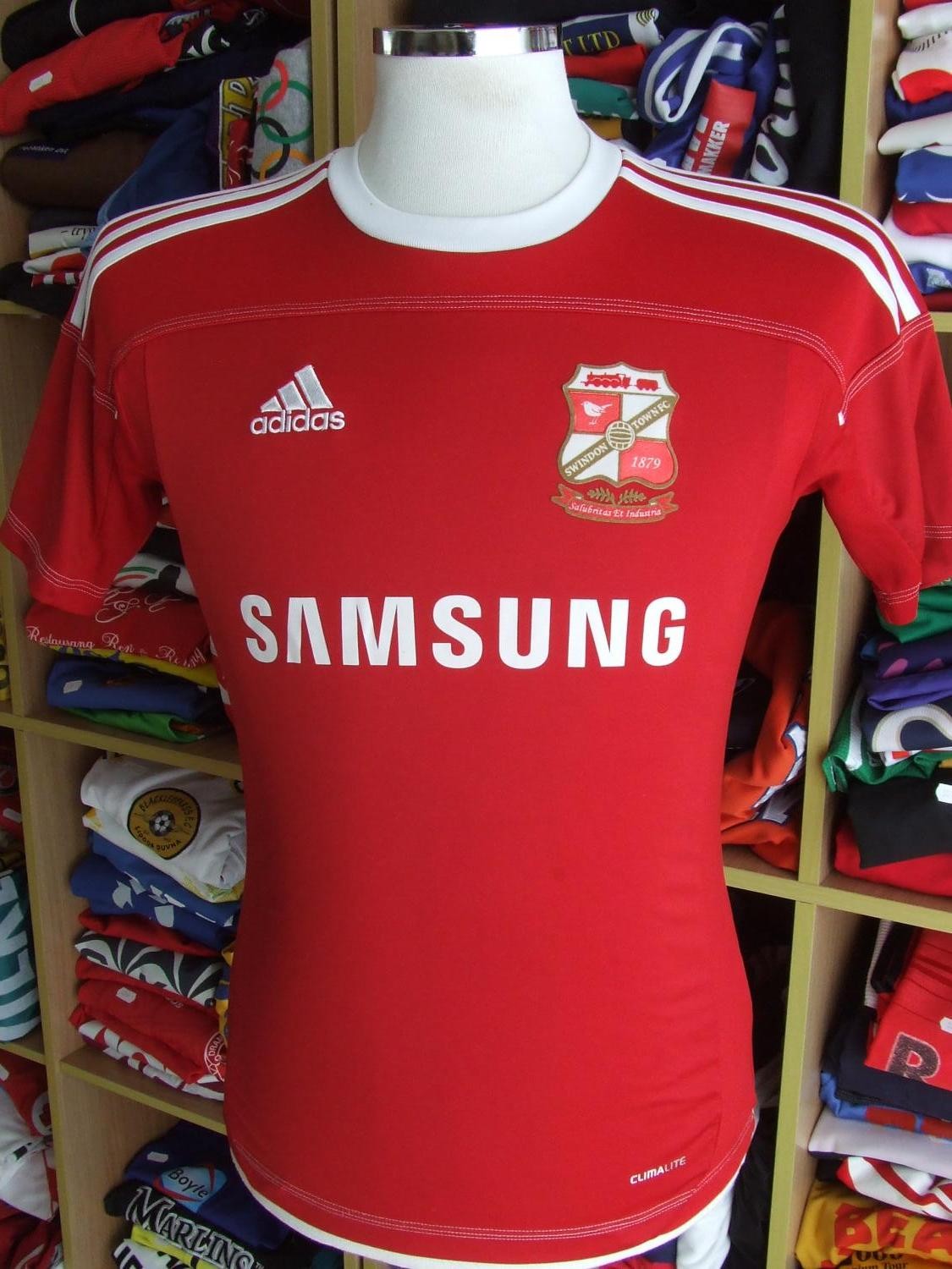 Swindon Town 2011-12 Home Kit