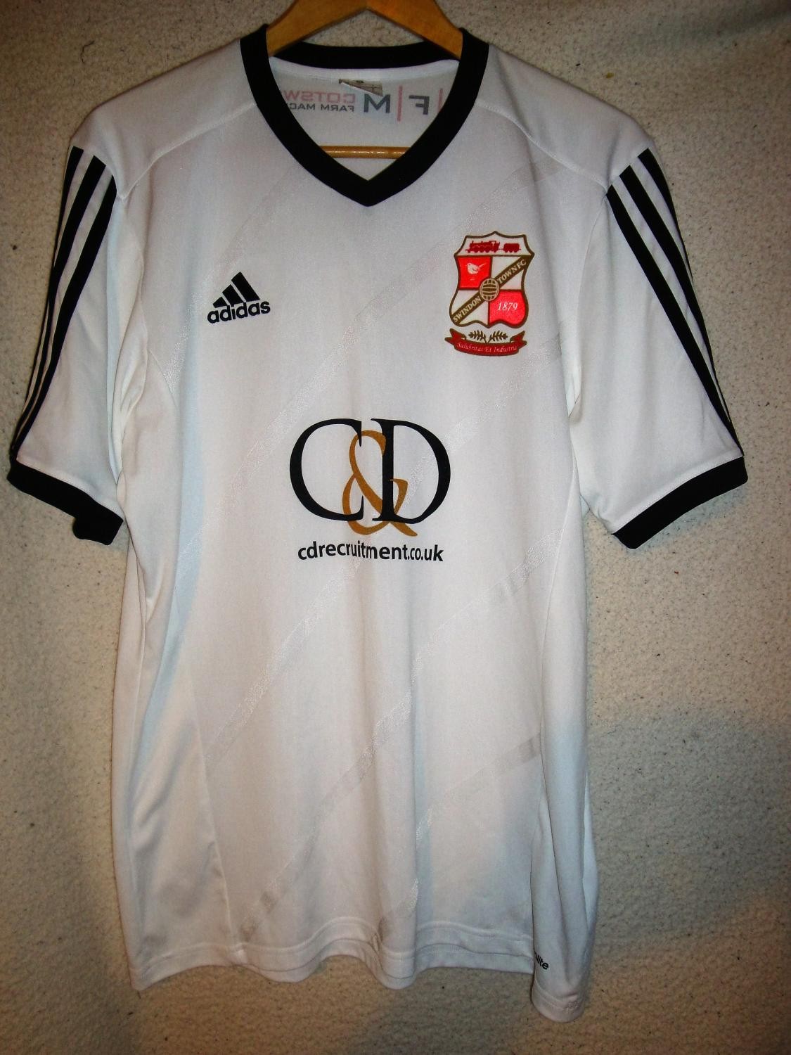 Swindon Town 2014-15 Away Kit