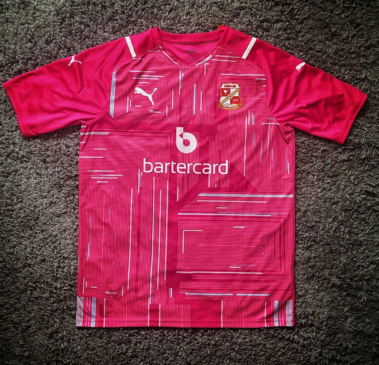 Swindon Town 2021-22 GK Away Kit
