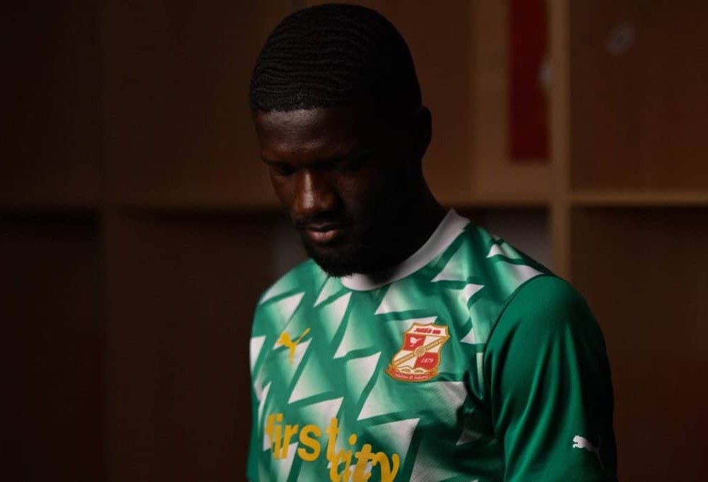 Swindon Town 2022-23 Third Kit