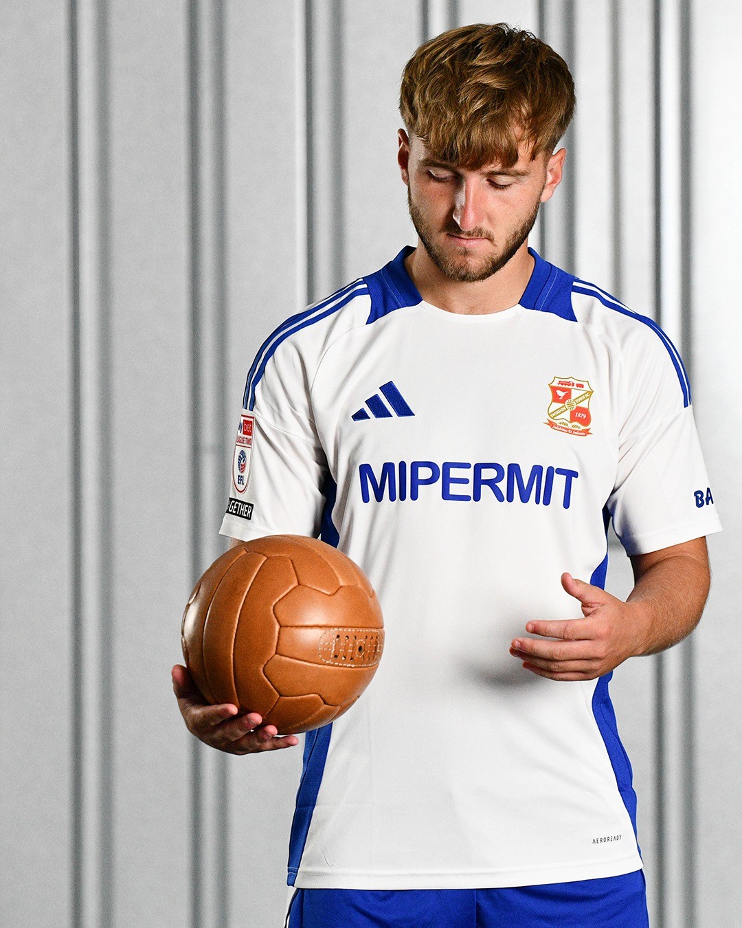 Swindon Town 2025-26 Away Kit