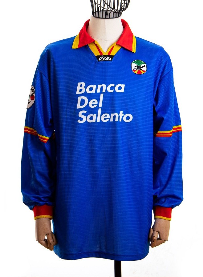 US Lecce 1997-98 Away Kit