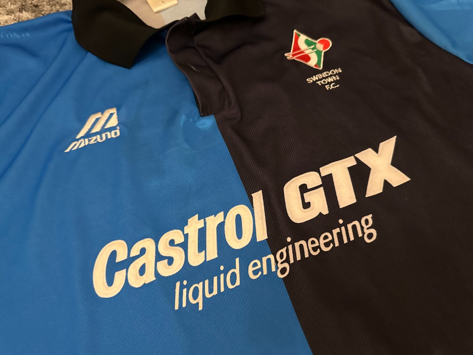 Swindon Town 1996-97 Away Kit