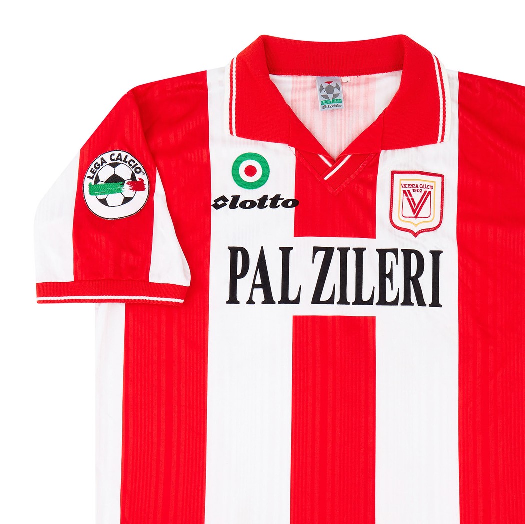 Vicenza Calcio 1997-98 Home Kit
