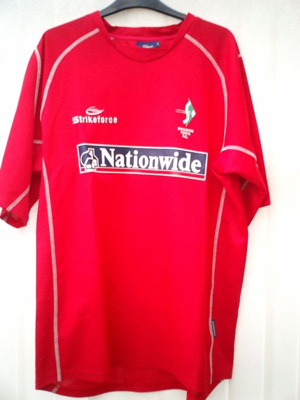 Swindon Town 2004-05 Home Kit