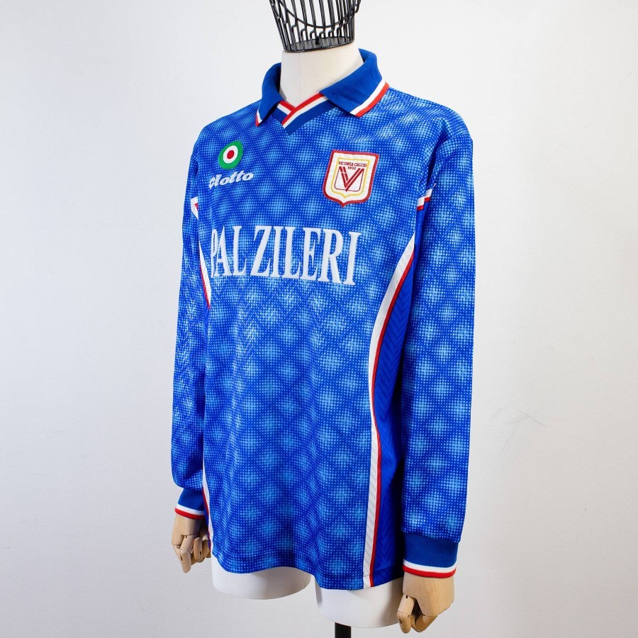 Vicenza Calcio 1997-98 Away Kit