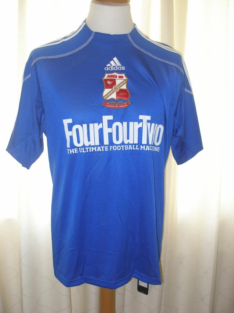 Swindon Town 2009-10 Third Kit