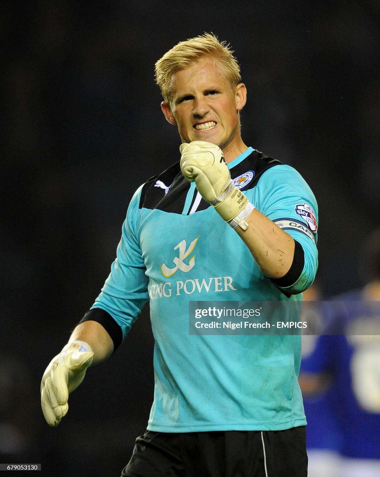 Leicester City 2013-14 GK 2 Kit