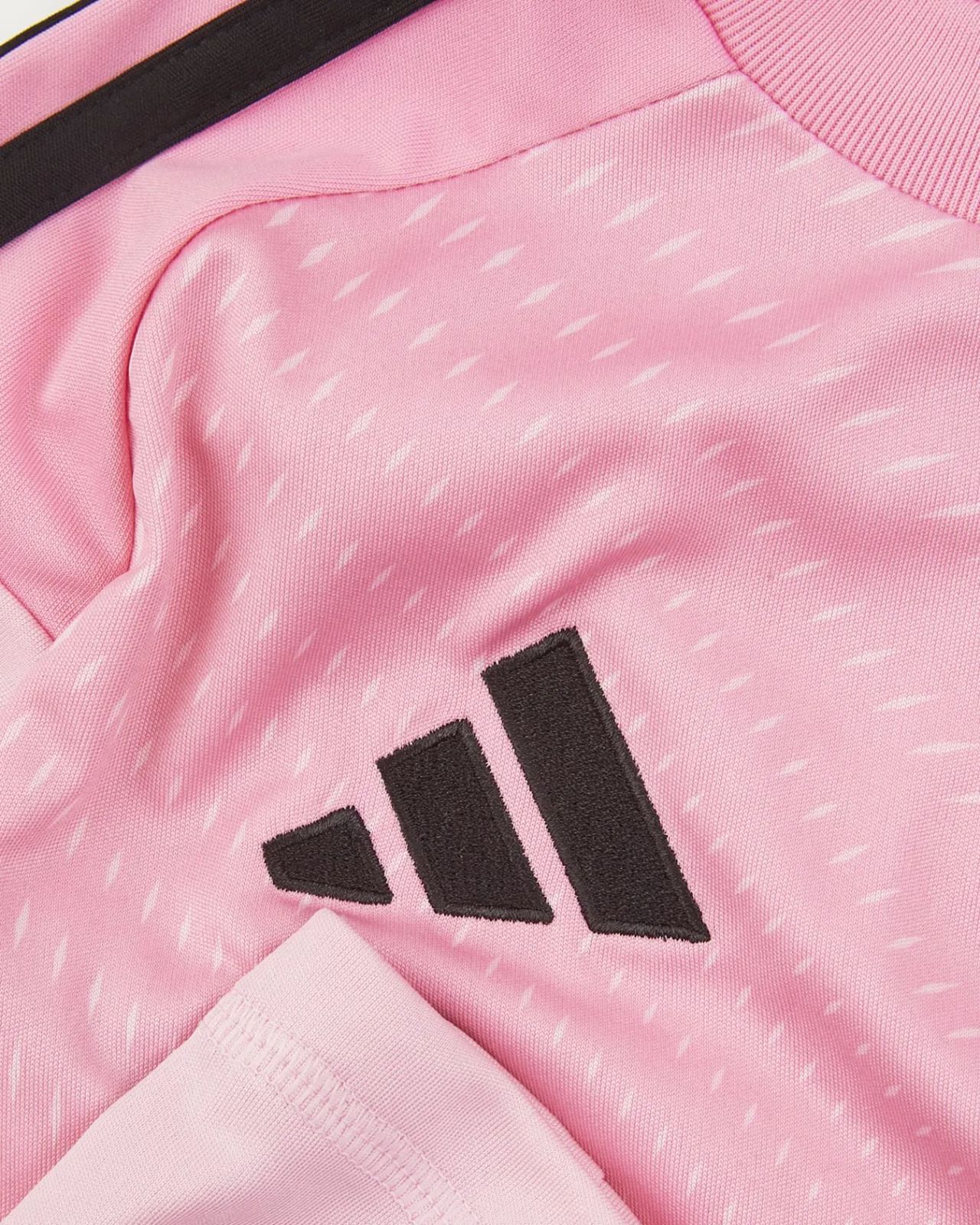 Leicester City 2025-26 GK Away Kit