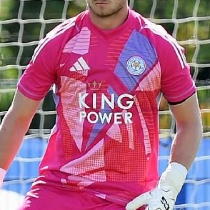 Leicester City 2025-26 Pre-Season GK Kit