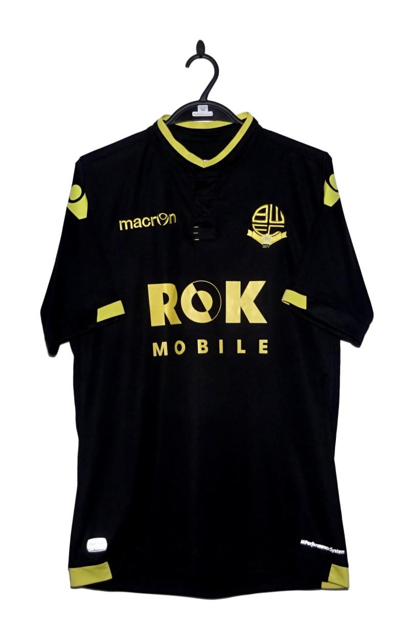 Bolton Wanderers 2015-16 Away Kit