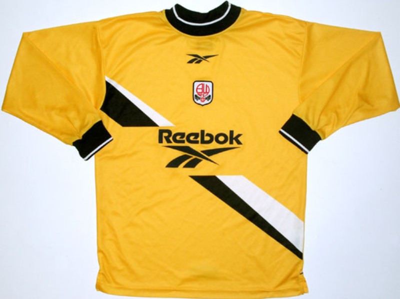 Bolton Wanderers 1999-00 GK 1 Kit
