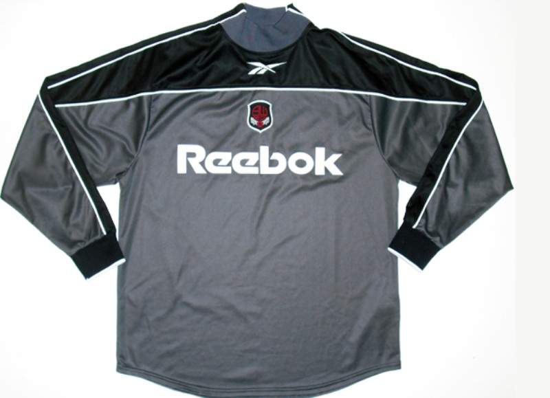 Bolton Wanderers 2000-01 GK 2 Kit