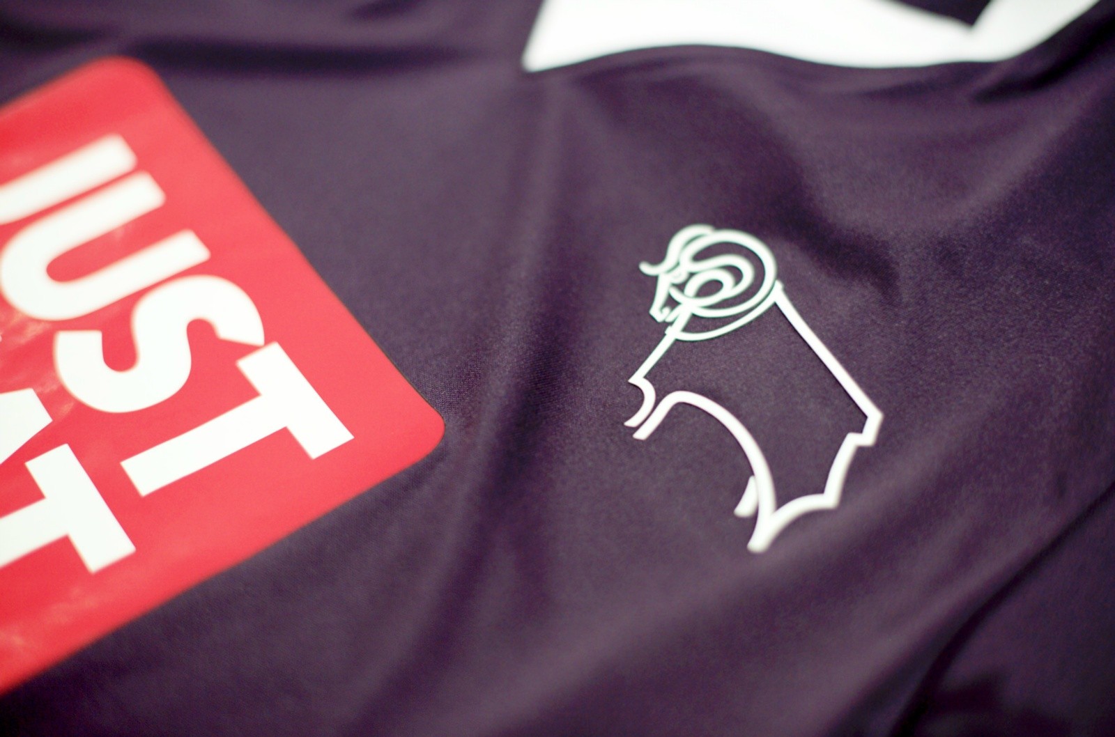 Derby County 2015-16 Away Kit
