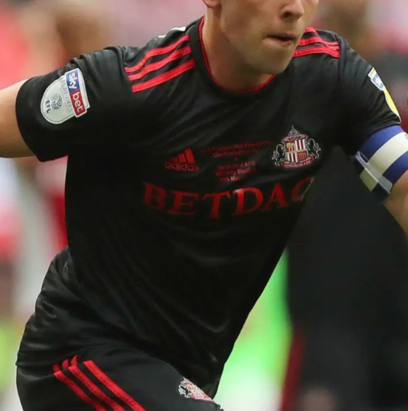Sunderland AFC 2018-19 EFL League One Play-Off Final Kit