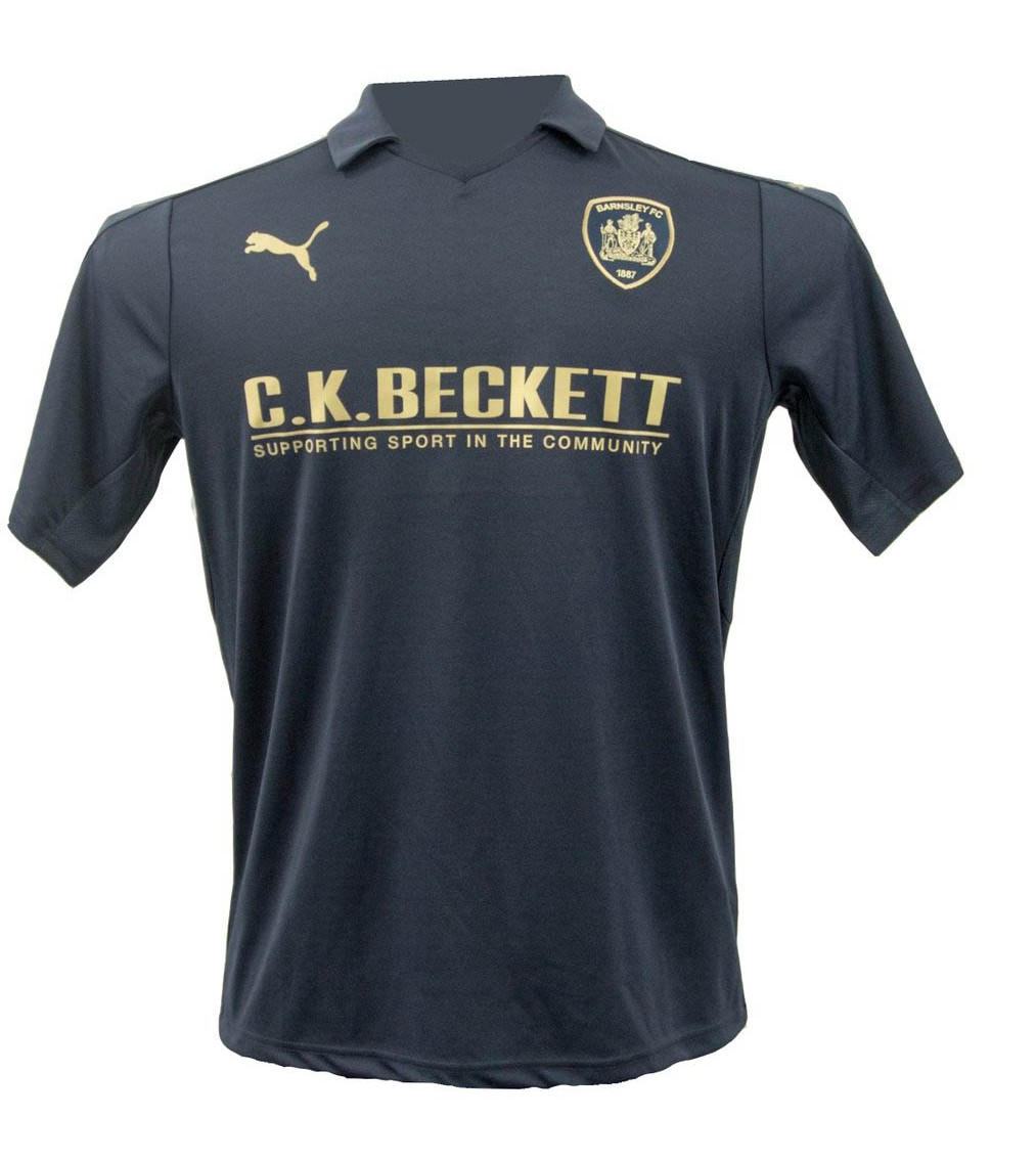 Barnsley FC 2016-17 Away Kit