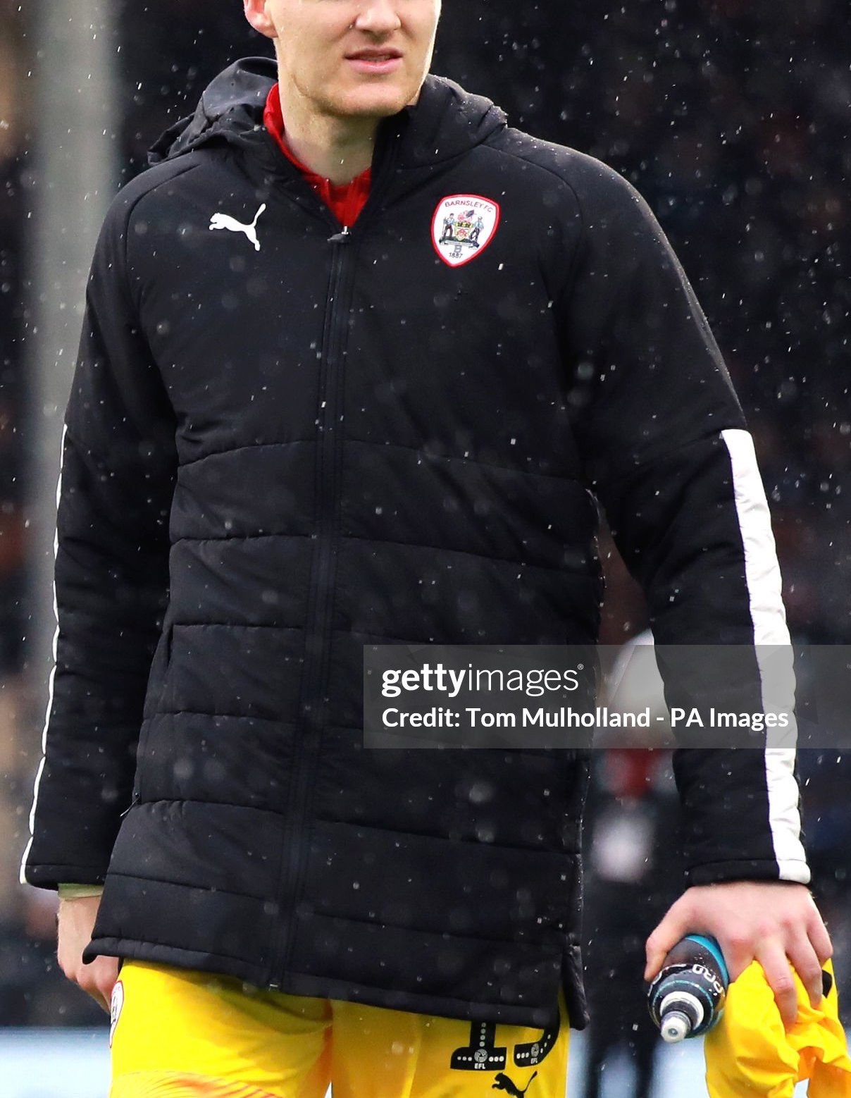 Barnsley FC 2019-20 Bench Kit