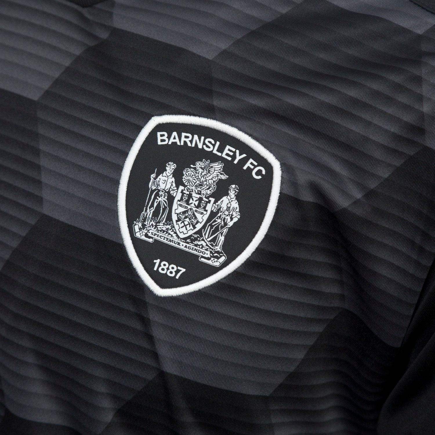 Barnsley FC 2020-21 GK Third Kit