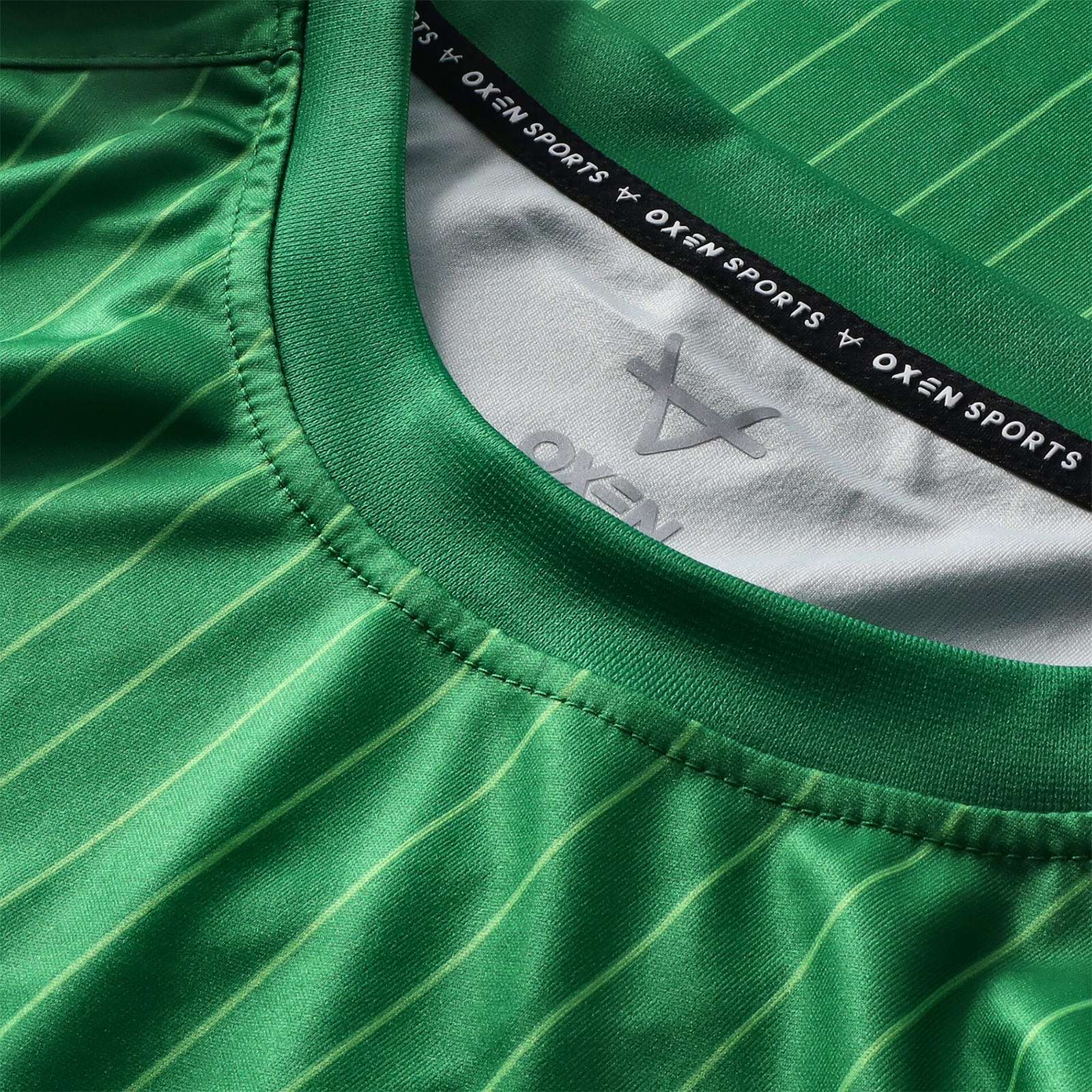 Barnsley FC 2025-26 GK 2 Kit