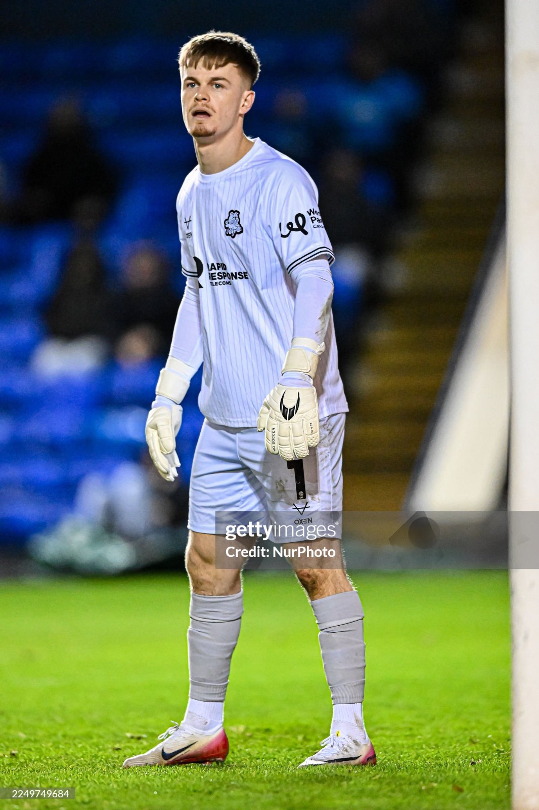 Barnsley FC 2025-26 GK 3 Kit