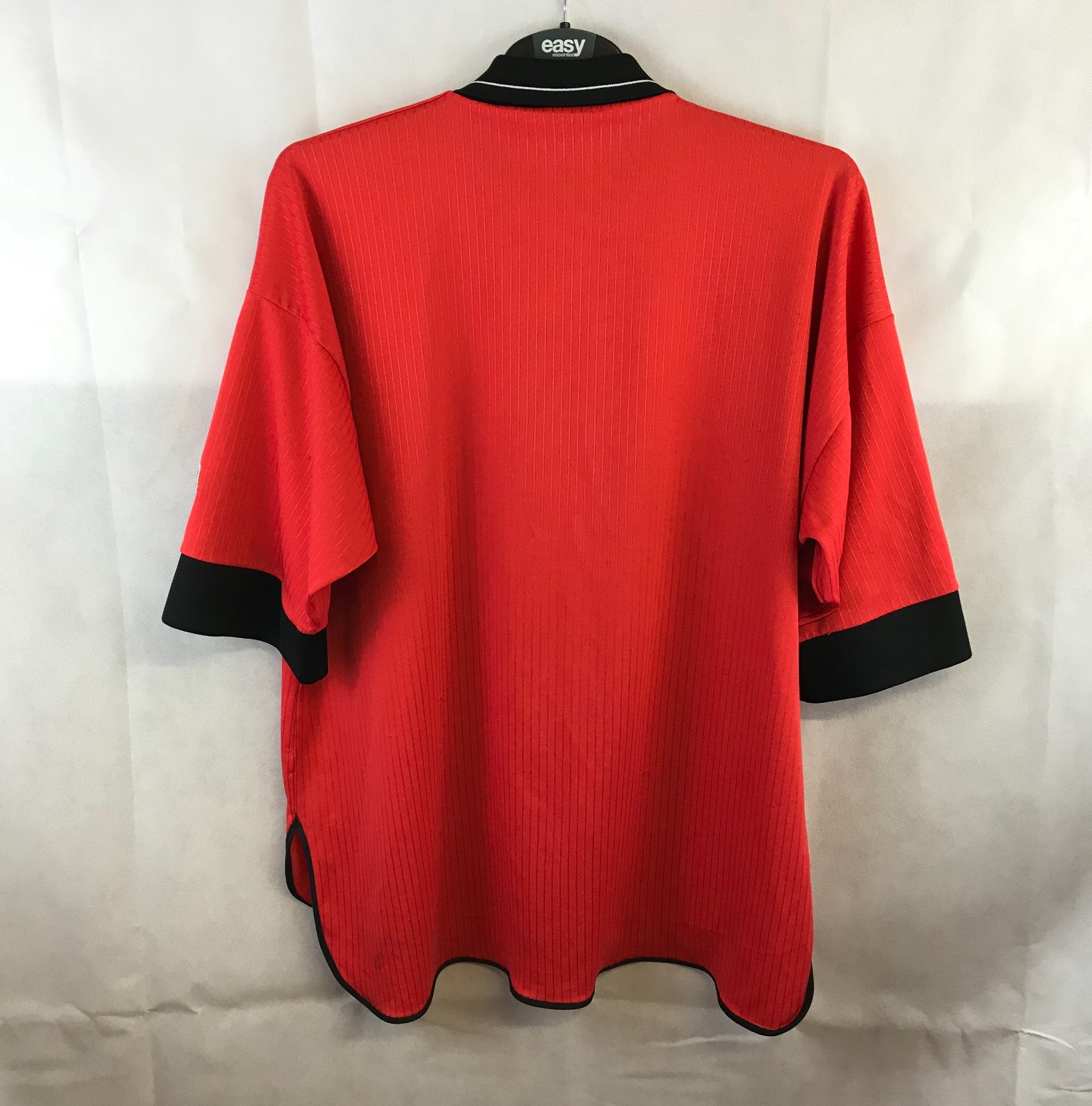 Barnsley FC 1993-94 Home Kit