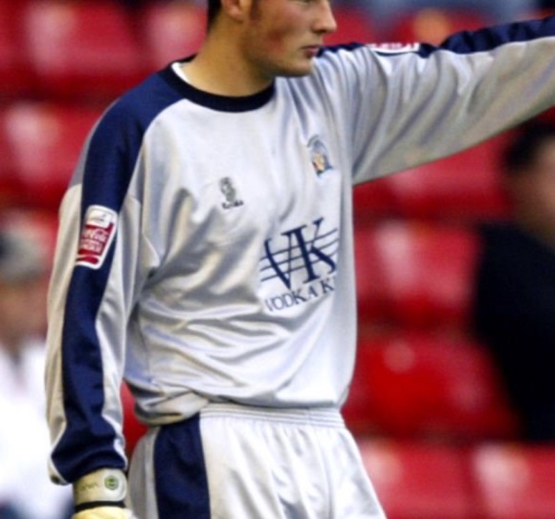Barnsley FC 2004-05 GK 1 Kit