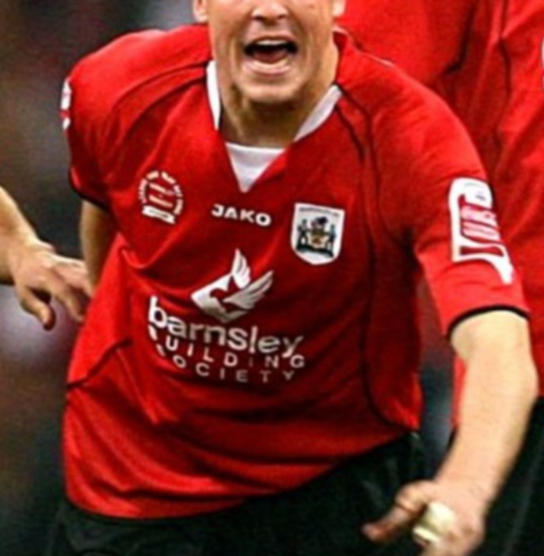 Barnsley FC 2005-06 EFL League One Play-Off Final Kit