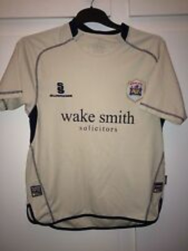 Barnsley FC 2007-08 Away Kit