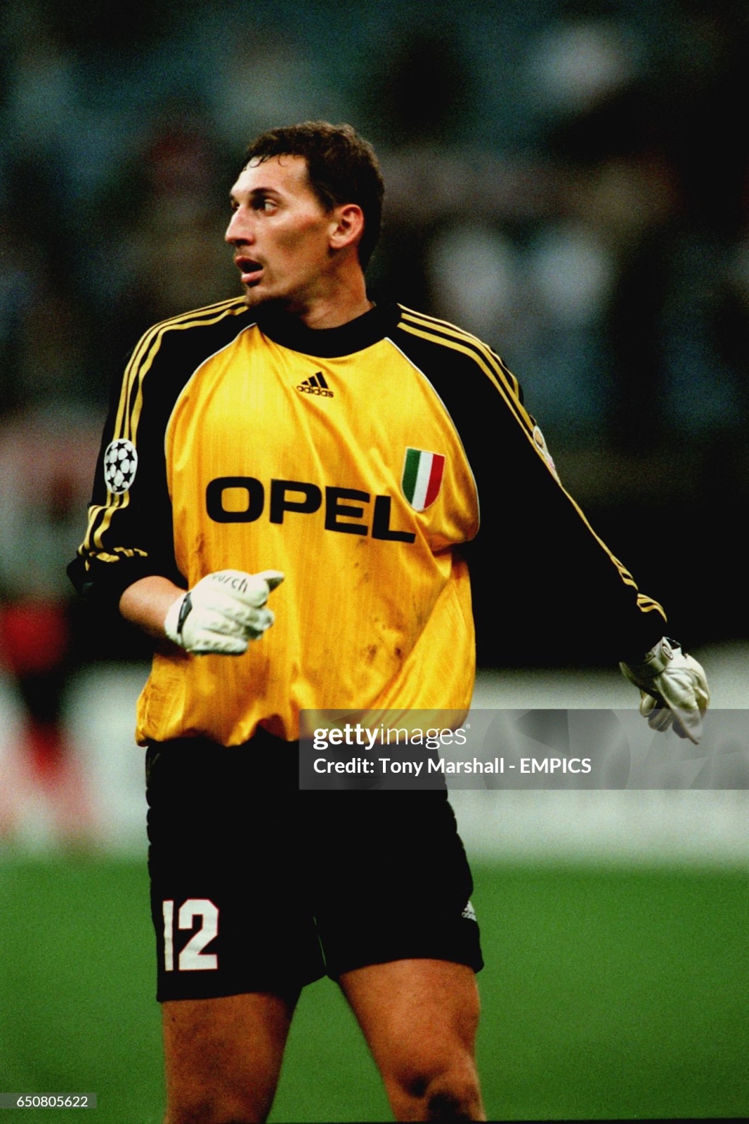 AC Milan 1999-00 GK 2 Kit