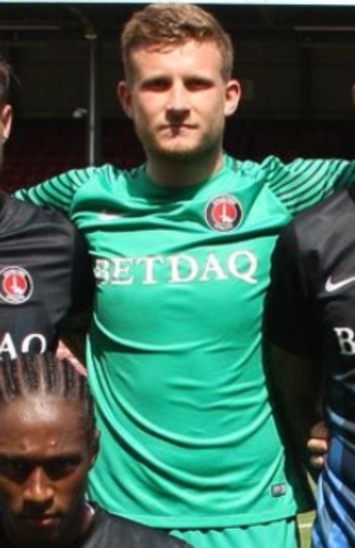 Charlton Athletic 2016-17 GK 1 Kit