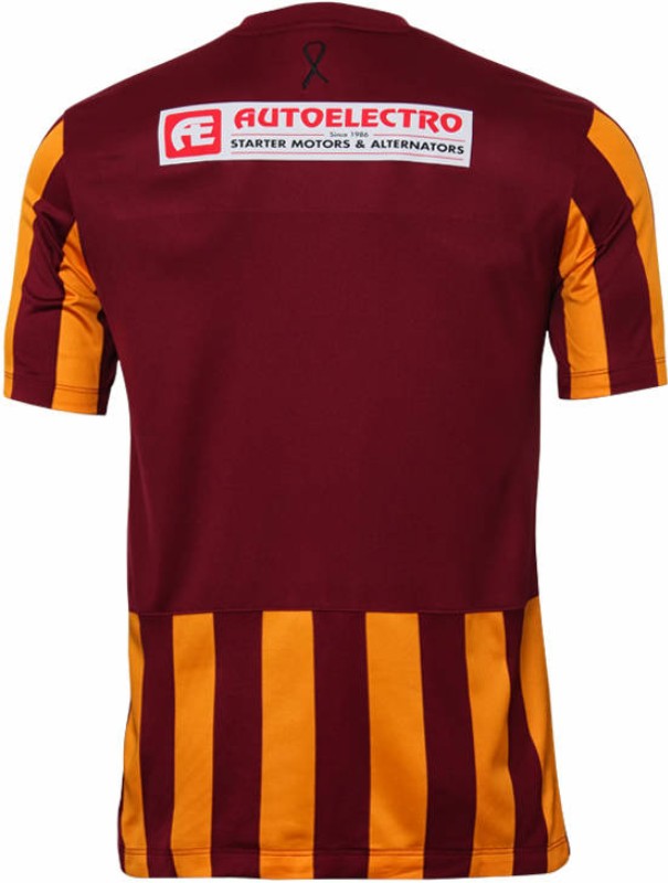 Bradford City 2014-15 Home Kit