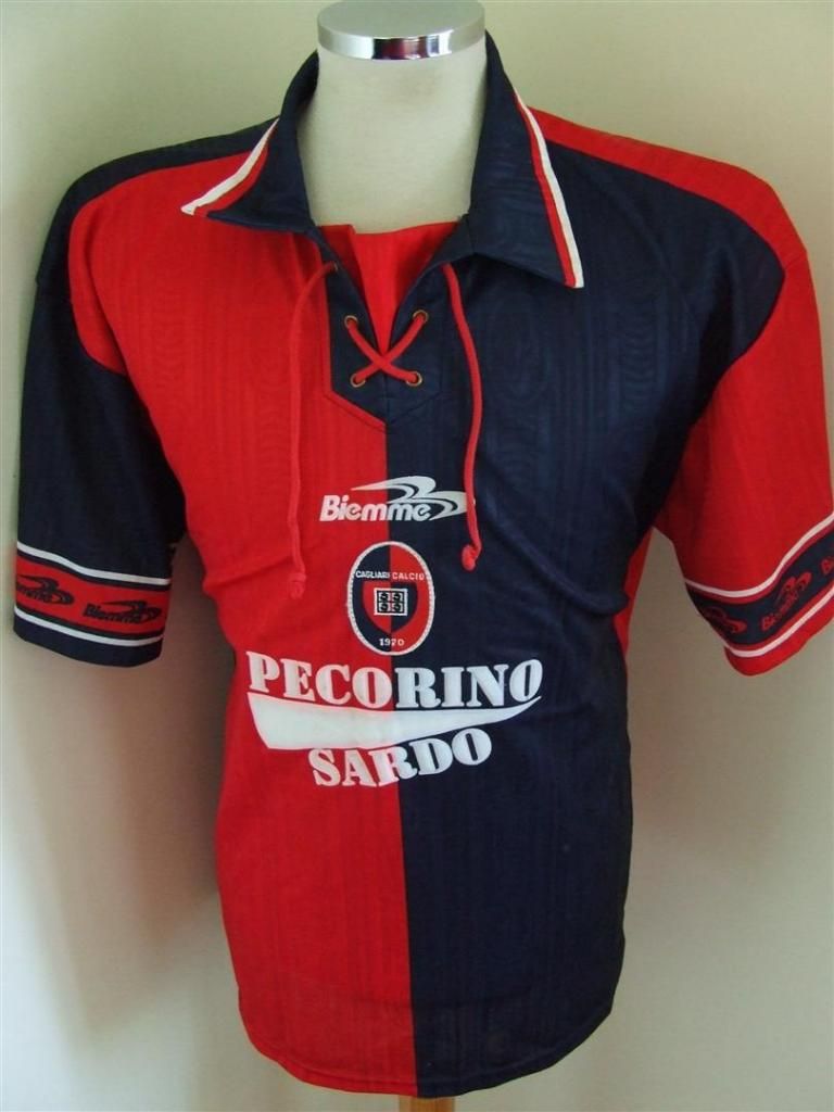 Cagliari Calcio 1999-00 Home Kit