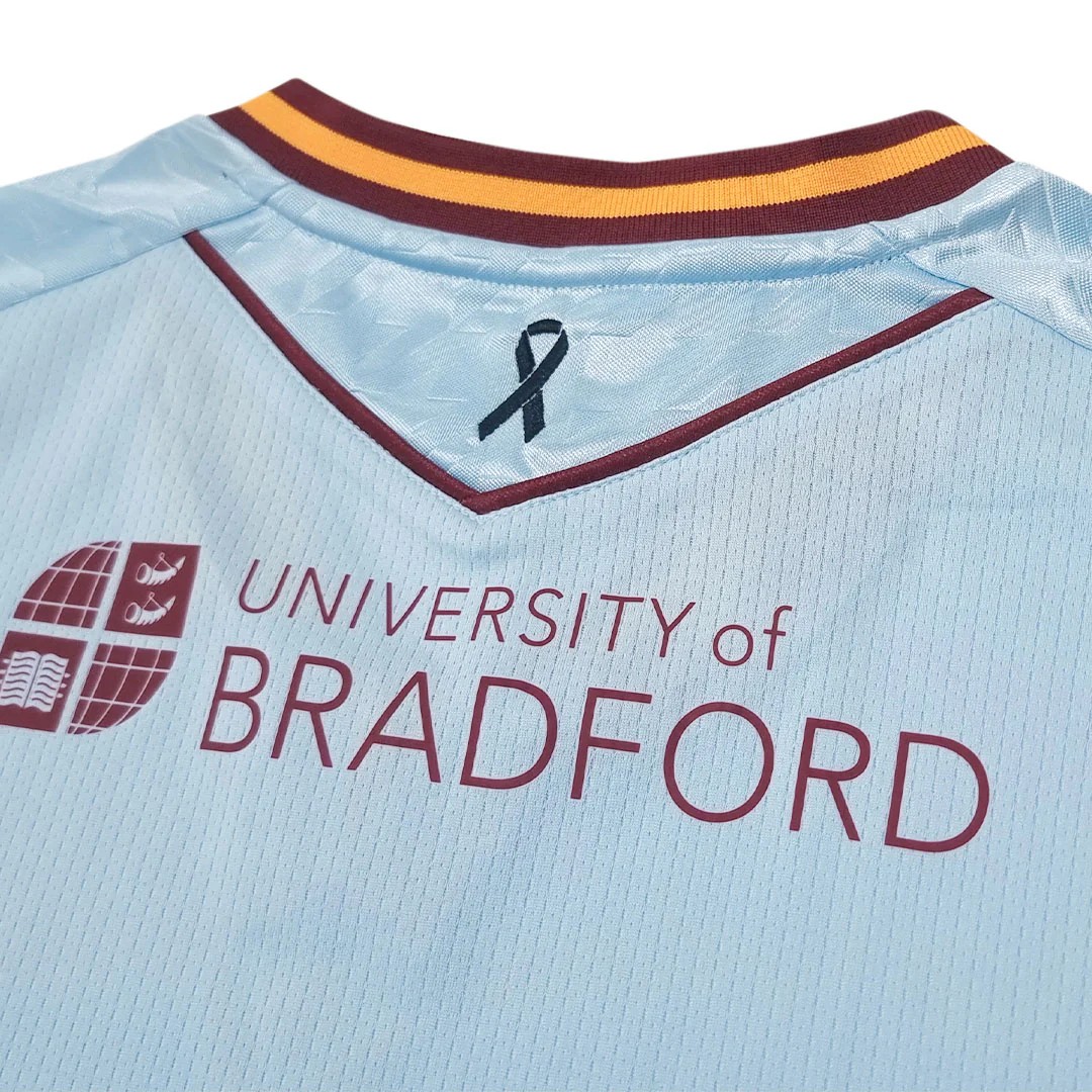 Bradford City 2025-26 Away Kit
