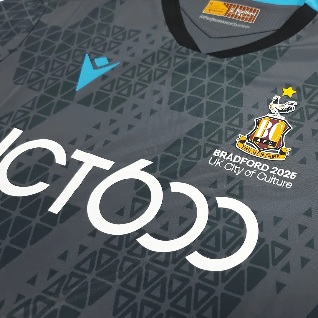 Bradford City 2025-26 GK Away Kit