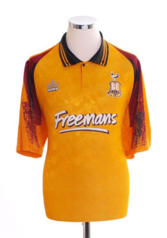 Bradford City 1993-94 Home Kit
